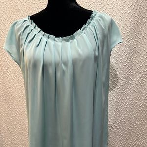 Lauren Conrad pleated sleeveless blouse (XL)